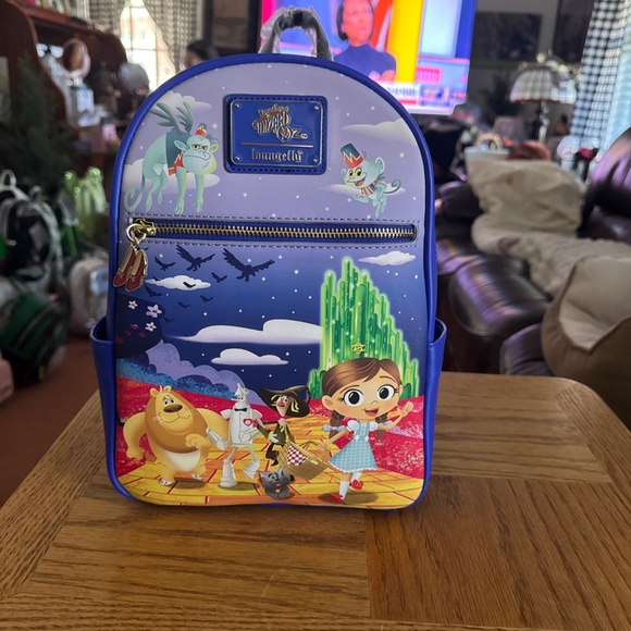 Loungefly Modern Pinup Exclusive Wizard of Oz Chibi Mini Backpack